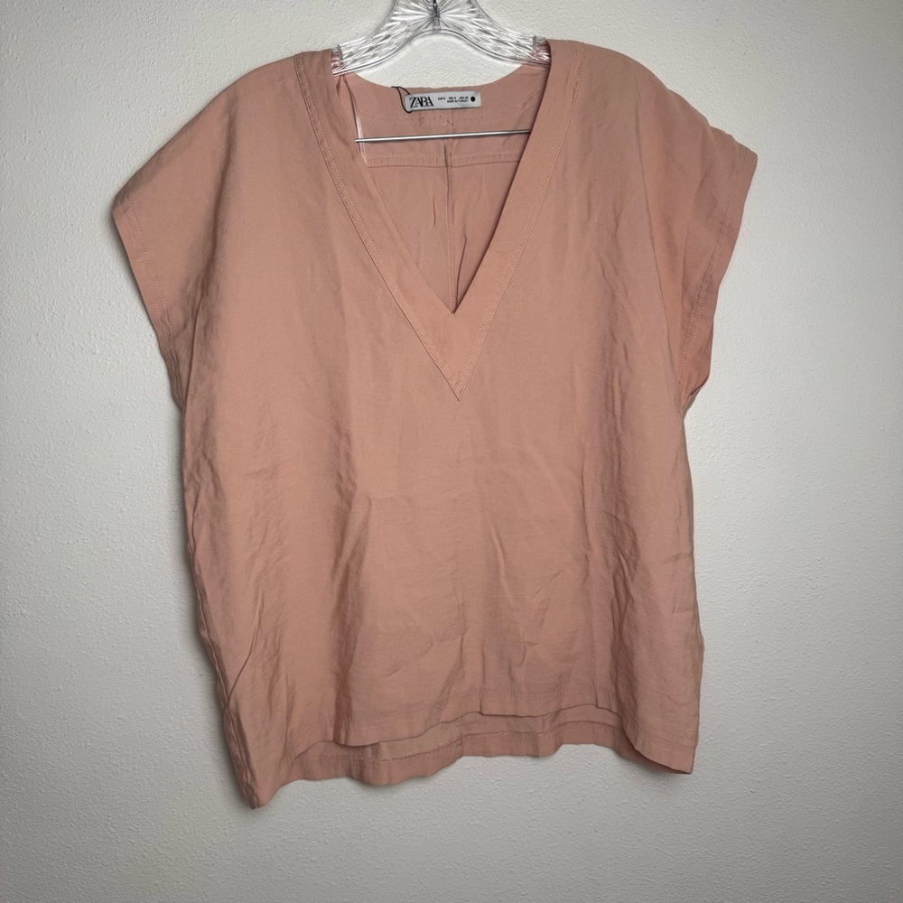 Zara Women's Blush‎ V-Neck Blouse